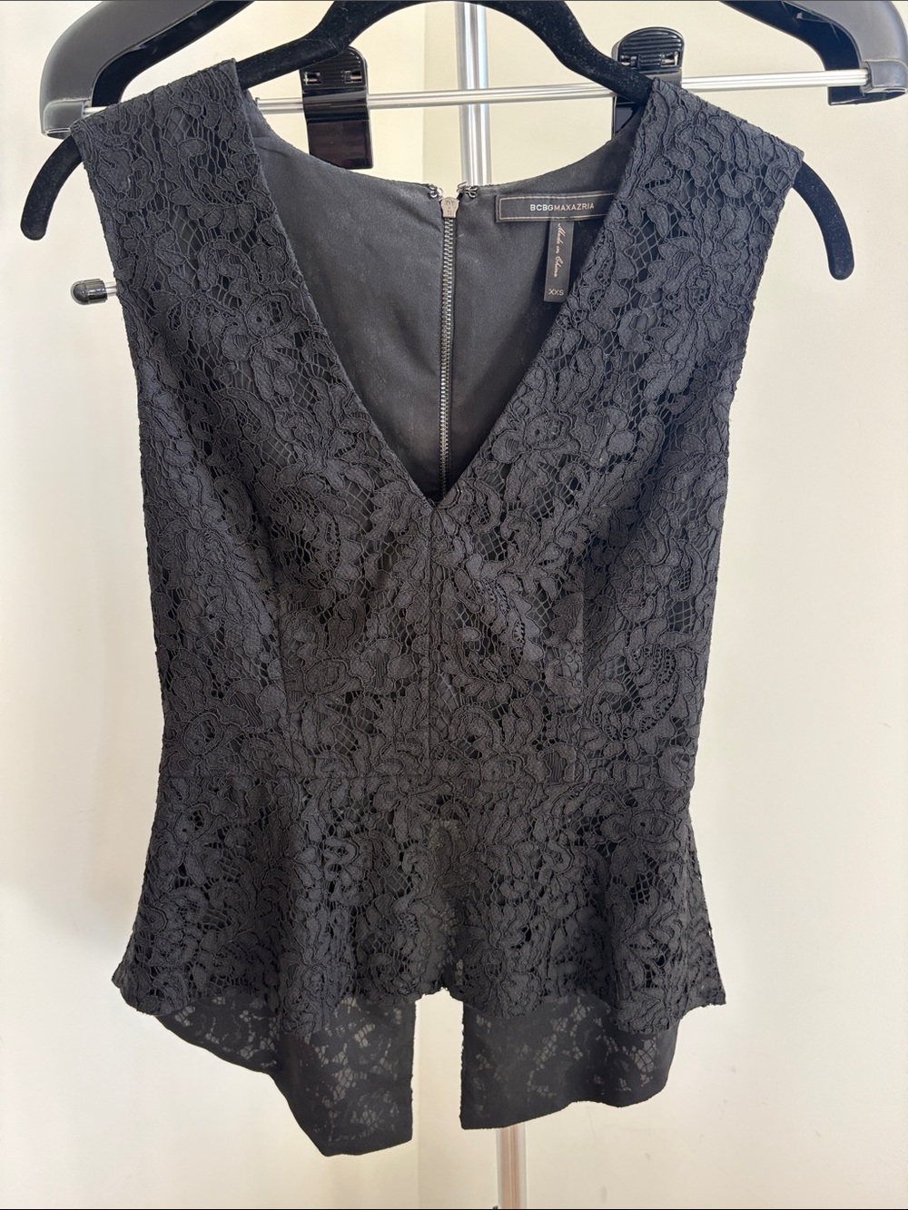 BCBGMaxAzria Black Floral Lace Peplum V-Neck Camisole